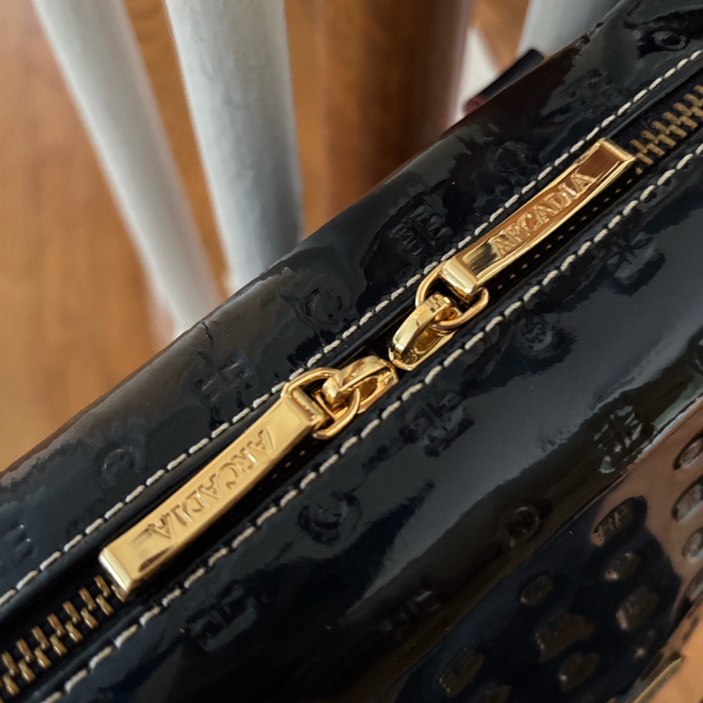 Arcadia Oceano Patent Leather Bag - Picture 7 of 12